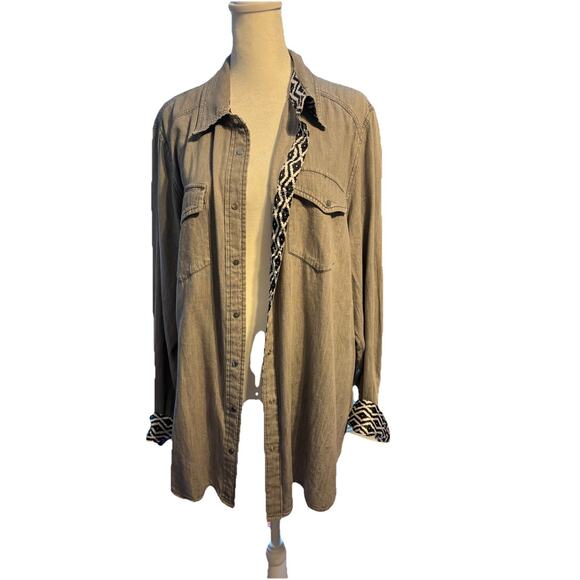 Jones New York Jeans Women’s Grey Snap Top With Silky Fabric Accents 1x - Picture 3 of 9